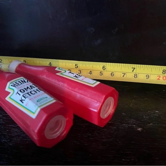 Plastic Heinz Ketchup Salt Pepper Shakers - Picture 3 of 3